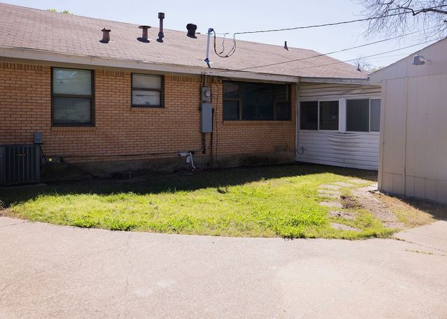 2409 Materhorn Drive, Dallas, TX 75228