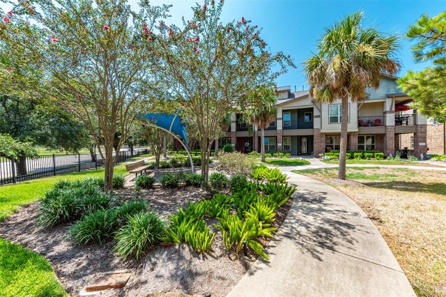 403 Marina View Drive, Webster, TX 77598