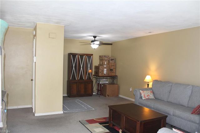 2833 Bamberg PL, Virginia Beach, VA 23453