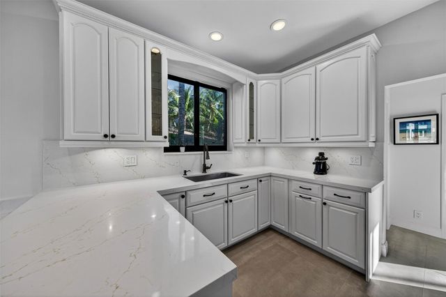 1505 SE 11TH Street, Fort Lauderdale, FL 33316