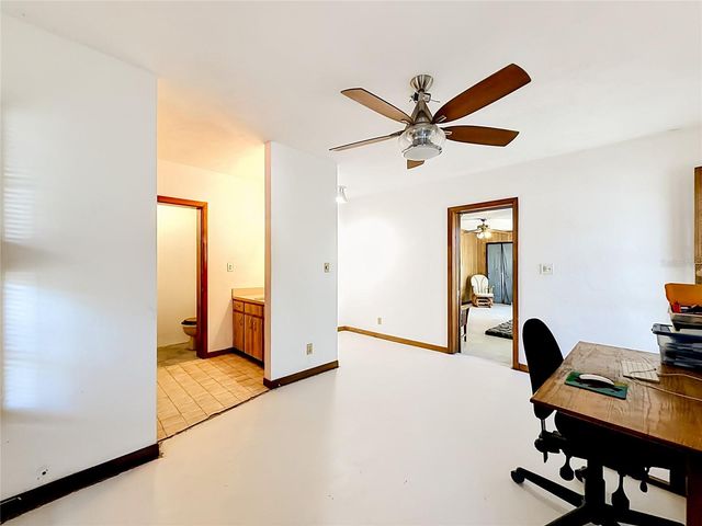 211 NW MONROE CIRCLE N, St Petersburg, FL 33702