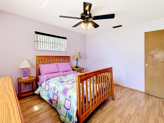 211 NW MONROE CIRCLE N, St Petersburg, FL 33702