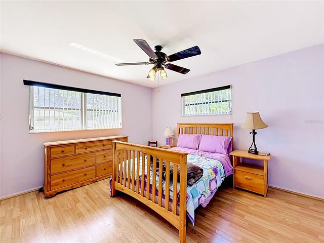 211 NW MONROE CIRCLE N, St Petersburg, FL 33702