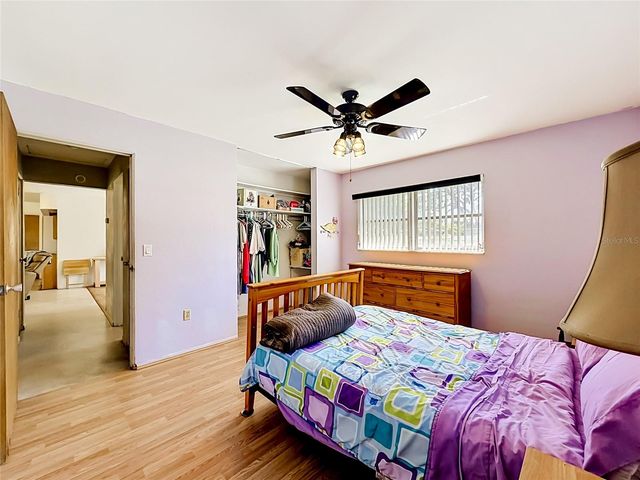 211 NW MONROE CIRCLE N, St Petersburg, FL 33702