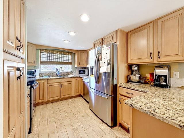 211 NW MONROE CIRCLE N, St Petersburg, FL 33702