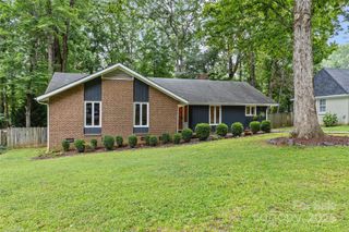 1001 Pinafore Drive, Charlotte, NC 28212