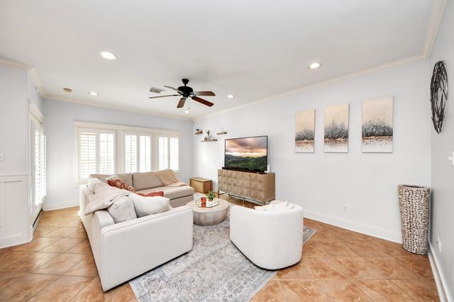 1325 Prince Street, Houston, TX 77008