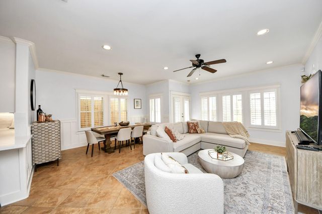 1325 Prince Street, Houston, TX 77008