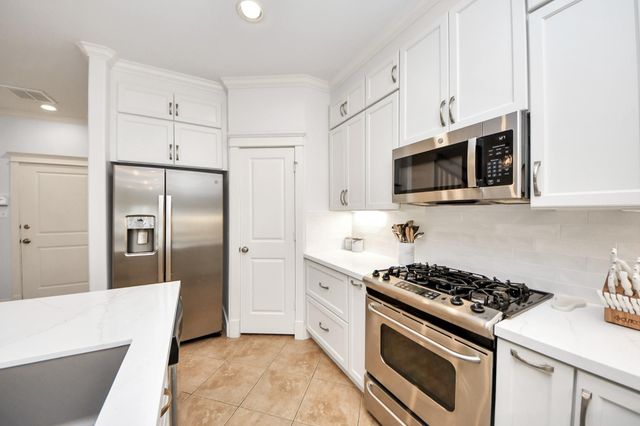 1325 Prince Street, Houston, TX 77008