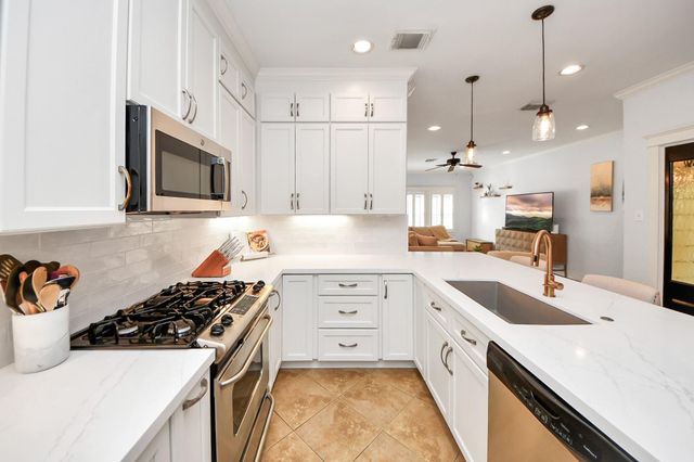 1325 Prince Street, Houston, TX 77008