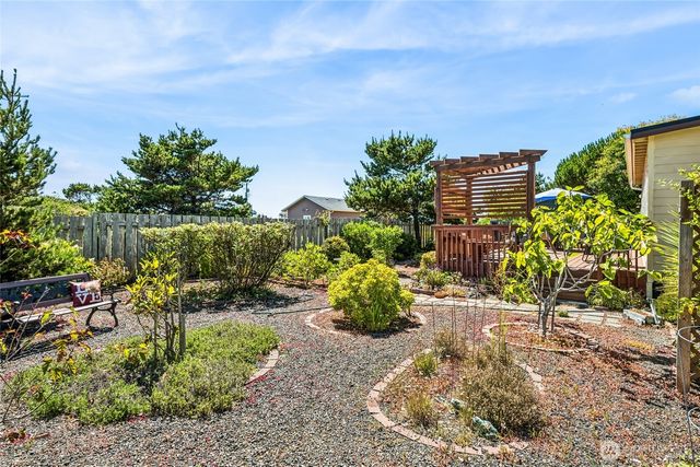 1145 Maplewood Court SW, Ocean Shores, WA 98569