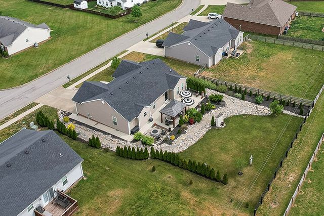 122 Max Cavnes Road, Danville, KY 40422