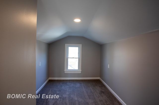 1110 Dunbar Street, Essexville, MI 48732