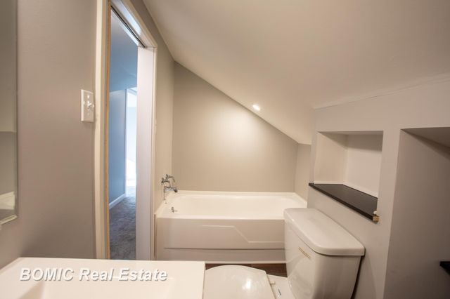 1110 Dunbar Street, Essexville, MI 48732