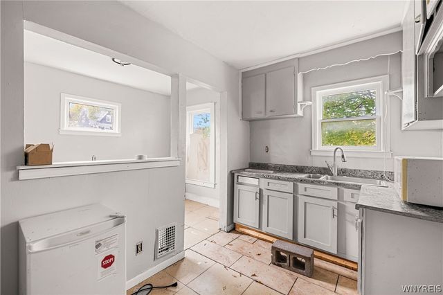 608 20th Street, Niagara Falls, NY 14301