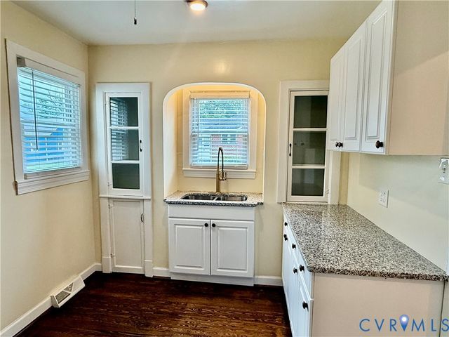 714 Lafayette Ave, Colonial Heights, VA 23834