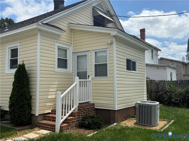 714 Lafayette Ave, Colonial Heights, VA 23834