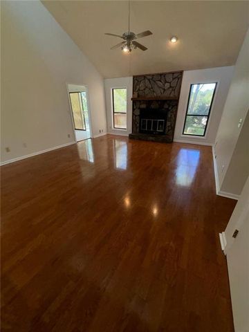3521 Birchwood Trail, Snellville, GA 30078