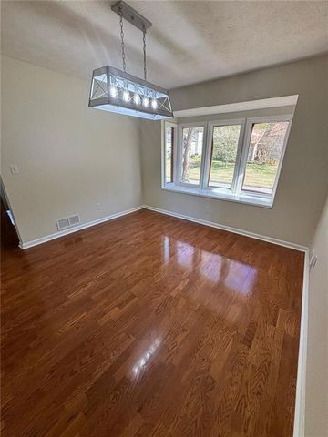 3521 Birchwood Trail, Snellville, GA 30078