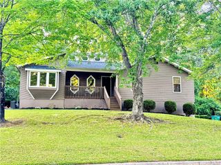 3521 Birchwood Trail, Snellville, GA 30078
