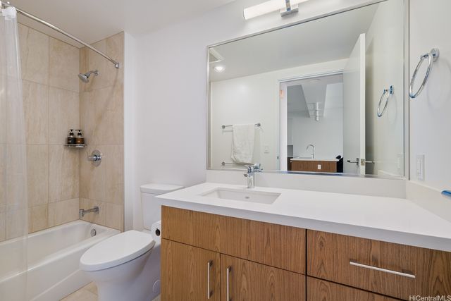 629 Keeaumoku Street 3502, Honolulu, HI 96814