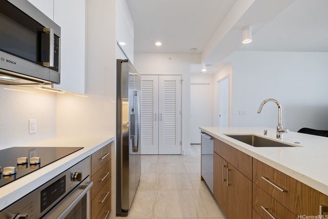 629 Keeaumoku Street 3502, Honolulu, HI 96814