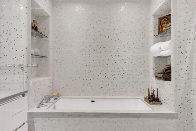 16901 Collins Ave 3803, Sunny Isles Beach, FL 33160