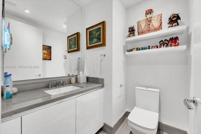 16901 Collins Ave 3803, Sunny Isles Beach, FL 33160