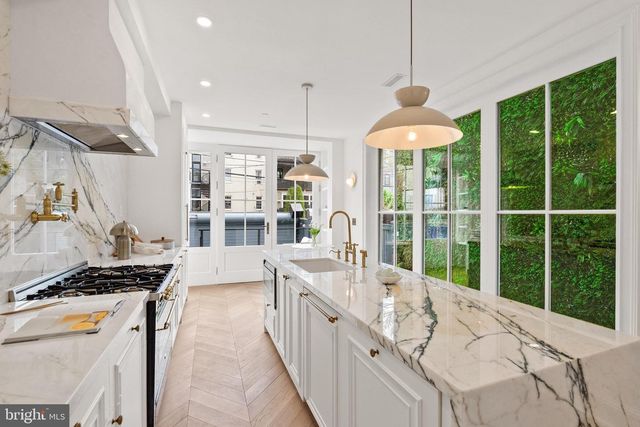 1308 CORCORAN ST NW, Washington, DC 20009