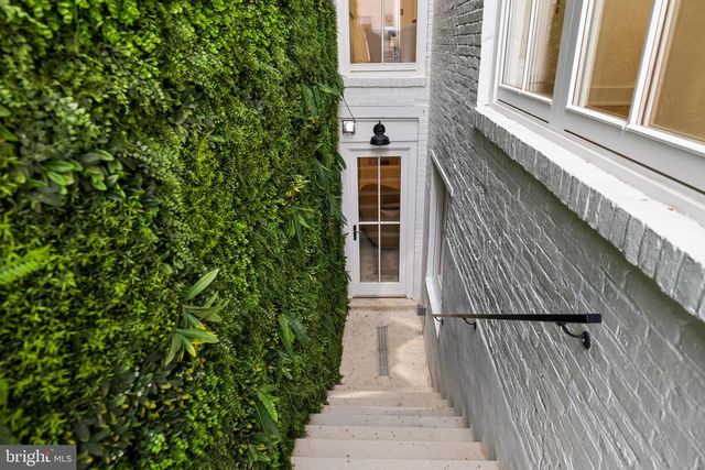 1308 CORCORAN ST NW, Washington, DC 20009