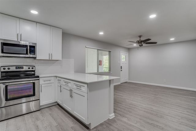 5444 Gaston Avenue 204, Dallas, TX 75214