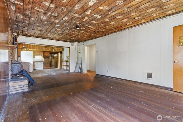 305 N Nenant Street, Bucoda, WA 98530
