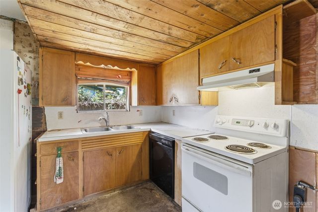 305 N Nenant Street, Bucoda, WA 98530