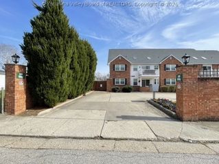 400 Bibby Street D, Charleston, WV 25301