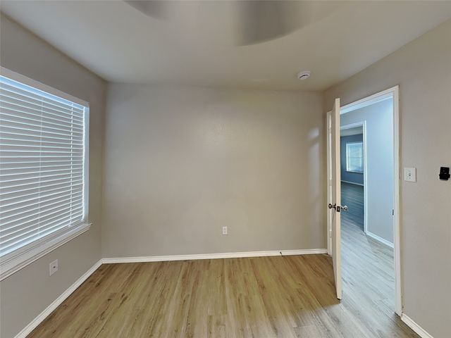 1658 Wildflower Drive, Waxahachie, TX 75165