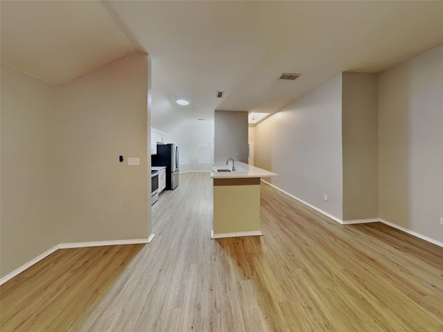 1658 Wildflower Drive, Waxahachie, TX 75165