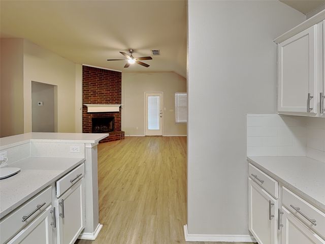 1658 Wildflower Drive, Waxahachie, TX 75165