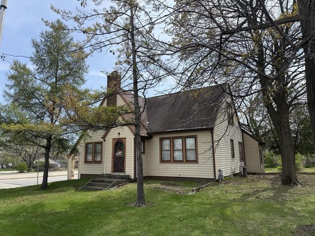 4703 Durand AVENUE, Mount Pleasant, WI 53406