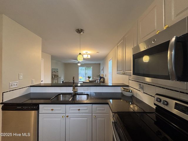 4236 Winding Branches Drive, Wilmington, NC 28412