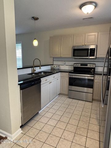 4236 Winding Branches Drive, Wilmington, NC 28412