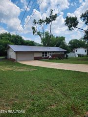 2312 Capri Drive, Knoxville, TN 37912