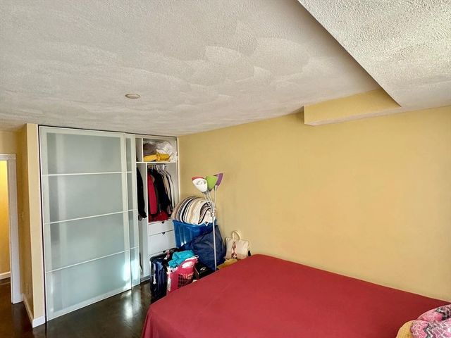 205 Ferry St 101, Everett, MA 02149