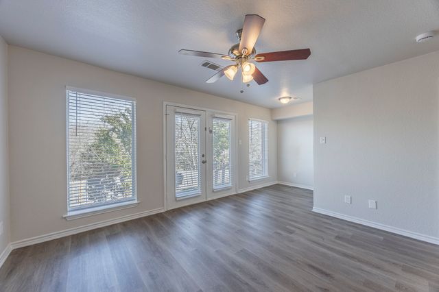 1818 Knob Hill Drive, Garland, TX 75043