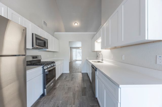 1818 Knob Hill Drive, Garland, TX 75043