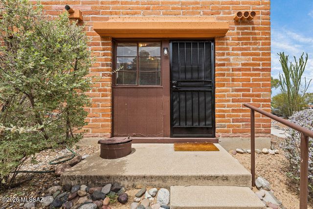 341 W Camino Penasco, Green Valley, AZ 85614