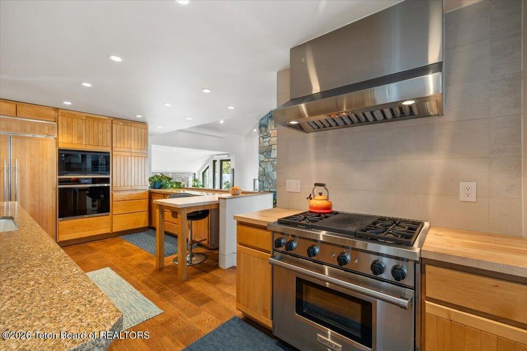 855 N BAR Y Road, Jackson, WY 83001 photo 11