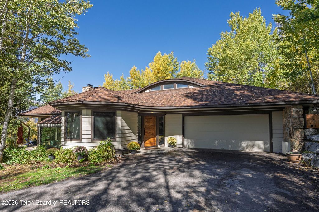 855 N BAR Y Road, Jackson, WY 83001 photo 38