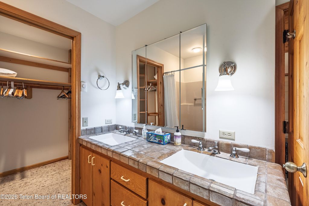 855 N BAR Y Road, Jackson, WY 83001 photo 52