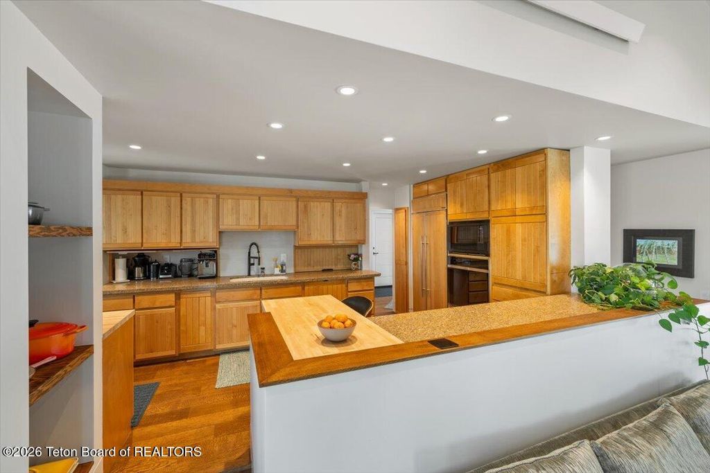 855 N BAR Y Road, Jackson, WY 83001 photo 9