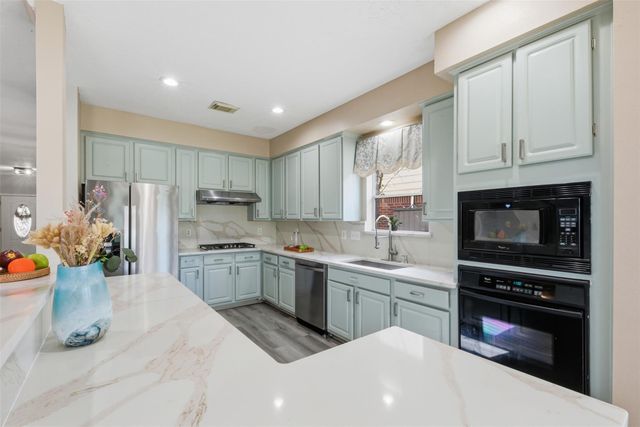 6426 Portuguese Bend Dr, Missouri City, TX 77459